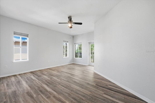 5202 HAMPTON BEACH PLACE 5202, Tampa, FL 33609