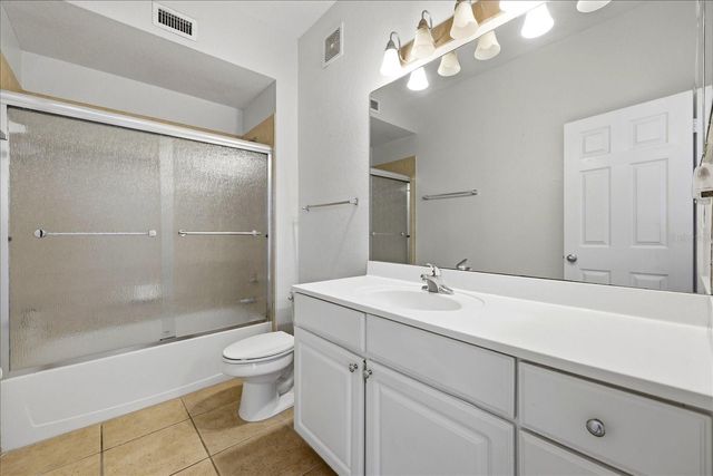 5202 HAMPTON BEACH PLACE 5202, Tampa, FL 33609