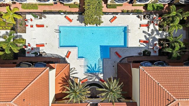 5202 HAMPTON BEACH PLACE 5202, Tampa, FL 33609