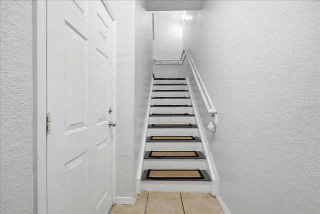 5202 HAMPTON BEACH PLACE 5202, Tampa, FL 33609