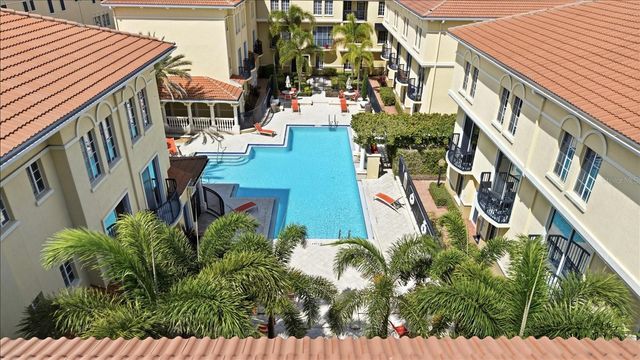 5202 HAMPTON BEACH PLACE 5202, Tampa, FL 33609