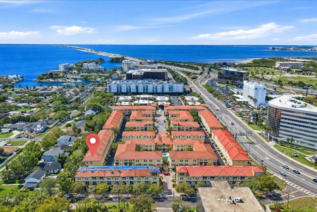 5202 HAMPTON BEACH PLACE 5202, Tampa, FL 33609