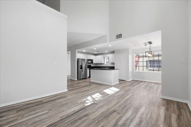 5202 HAMPTON BEACH PLACE 5202, Tampa, FL 33609