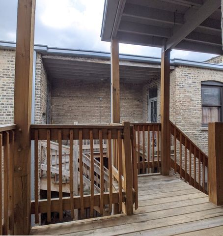 2332 N Spaulding Avenue 1A, Chicago, IL 60647