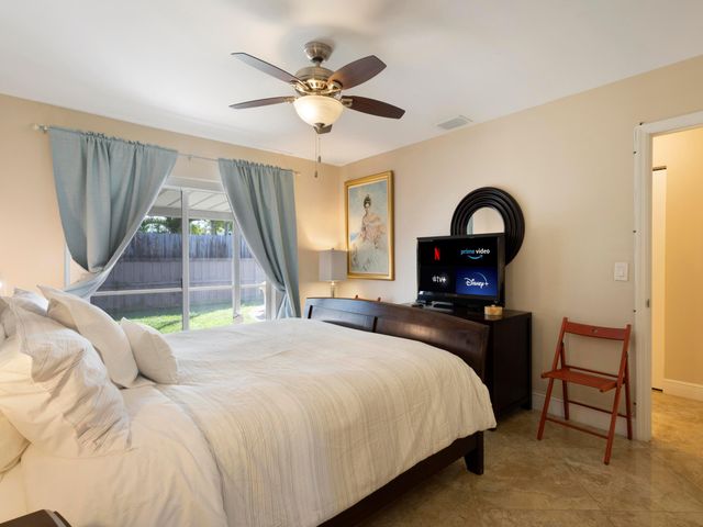 832 Green Street 1, West Palm Beach, FL 33405