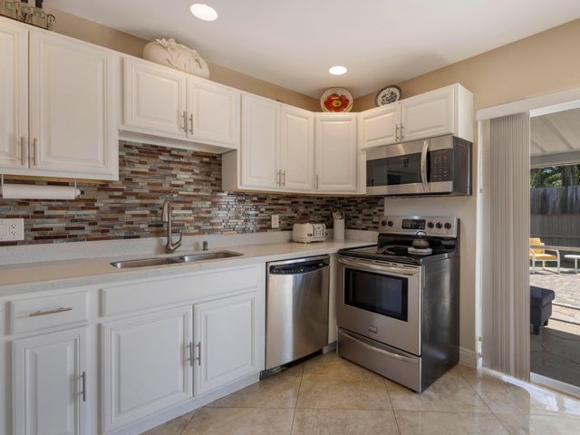 832 Green Street 1, West Palm Beach, FL 33405