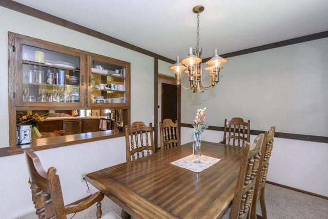 1438 Heather CIRCLE, Hubertus, WI 53033
