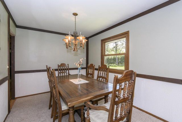 1438 Heather CIRCLE, Hubertus, WI 53033