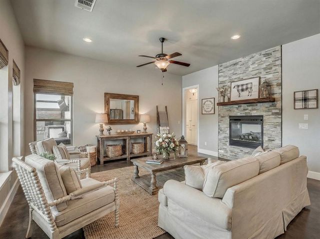 5021 SE 12th Avenue, Washington, OK 73093