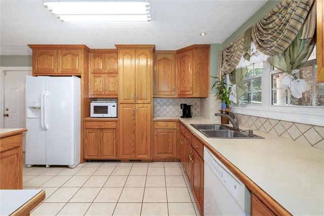 598 Holders Siding Road, Jefferson, GA 30549