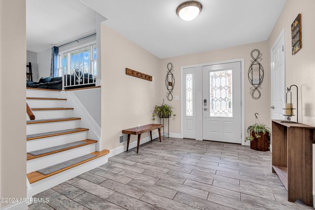 109 Woodridge Avenue, Toms River, NJ 08755