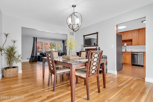 109 Woodridge Avenue, Toms River, NJ 08755
