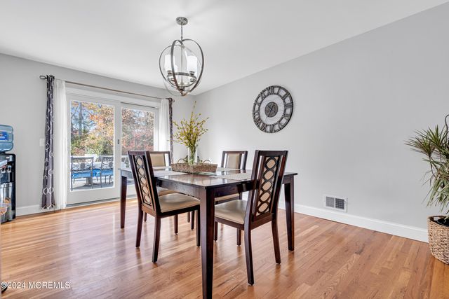 109 Woodridge Avenue, Toms River, NJ 08755