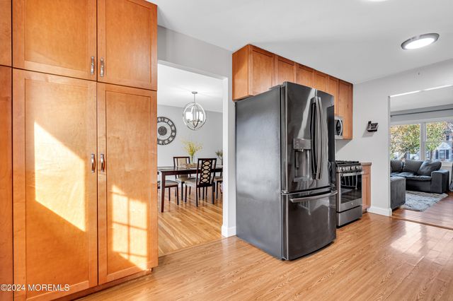 109 Woodridge Avenue, Toms River, NJ 08755