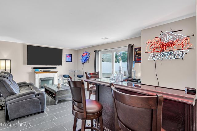 109 Woodridge Avenue, Toms River, NJ 08755