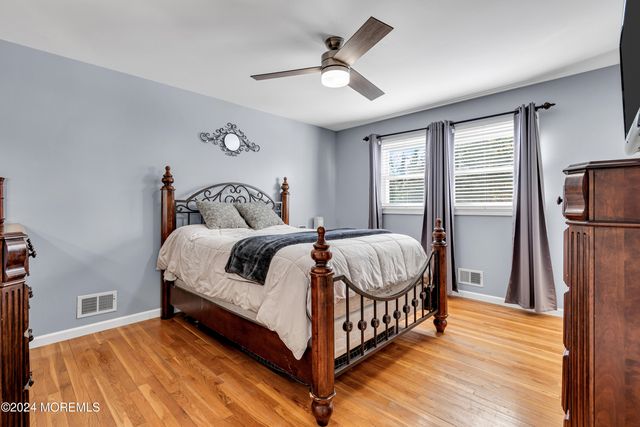 109 Woodridge Avenue, Toms River, NJ 08755