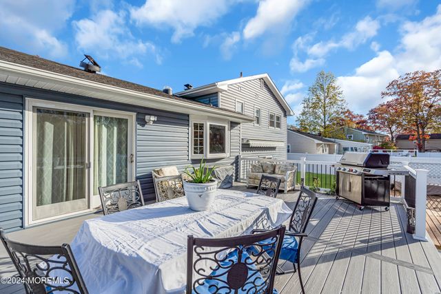 109 Woodridge Avenue, Toms River, NJ 08755