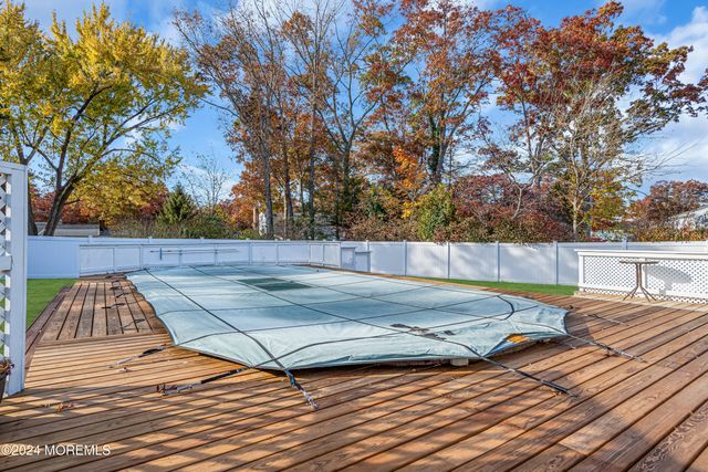 109 Woodridge Avenue, Toms River, NJ 08755