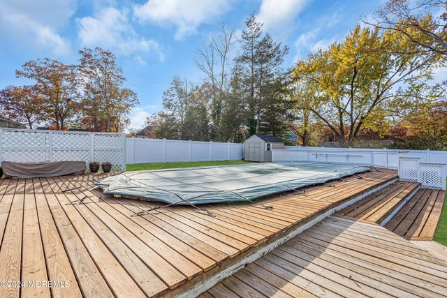 109 Woodridge Avenue, Toms River, NJ 08755