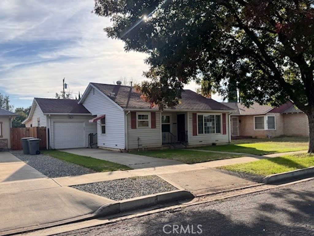 1320 W 21st, Merced, CA 95340