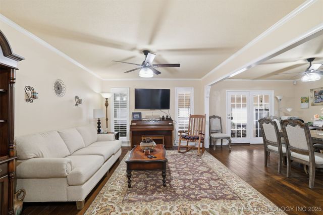 1000 SE 3rd, Antlers, OK 74523