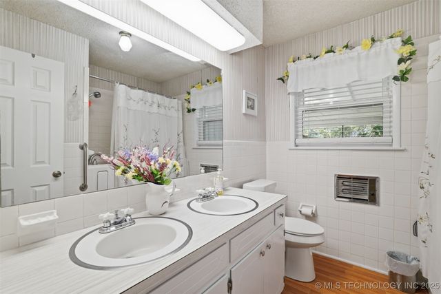 1000 SE 3rd, Antlers, OK 74523