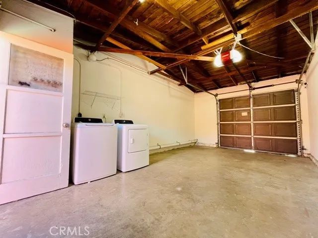2536 Orange Avenue E, Costa Mesa, CA 92627