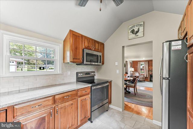 1439 MIDDLETOWN RD, Glen Mills, PA 19342