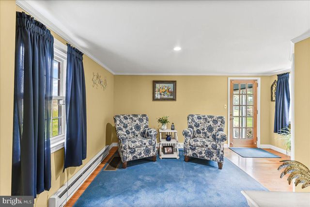 1439 MIDDLETOWN RD, Glen Mills, PA 19342
