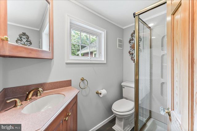 1439 MIDDLETOWN RD, Glen Mills, PA 19342