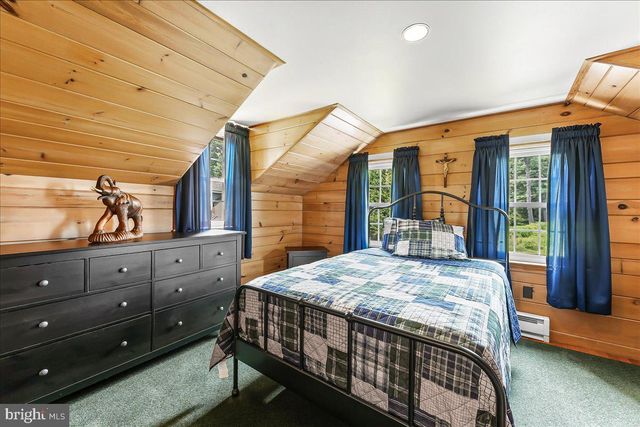 1439 MIDDLETOWN RD, Glen Mills, PA 19342