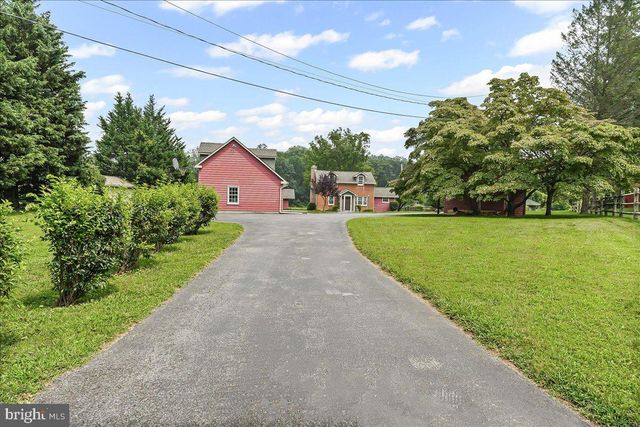 1439 MIDDLETOWN RD, Glen Mills, PA 19342