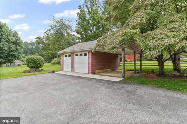 1439 MIDDLETOWN RD, Glen Mills, PA 19342