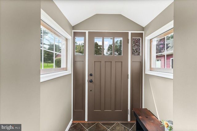 1439 MIDDLETOWN RD, Glen Mills, PA 19342