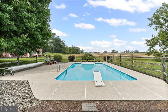 1439 MIDDLETOWN RD, Glen Mills, PA 19342