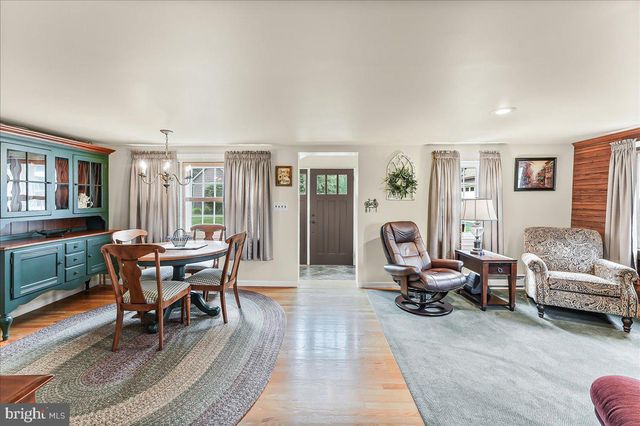 1439 MIDDLETOWN RD, Glen Mills, PA 19342