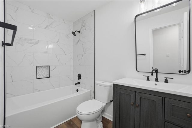 1512 Boxwood DR, Chesapeake, VA 23323