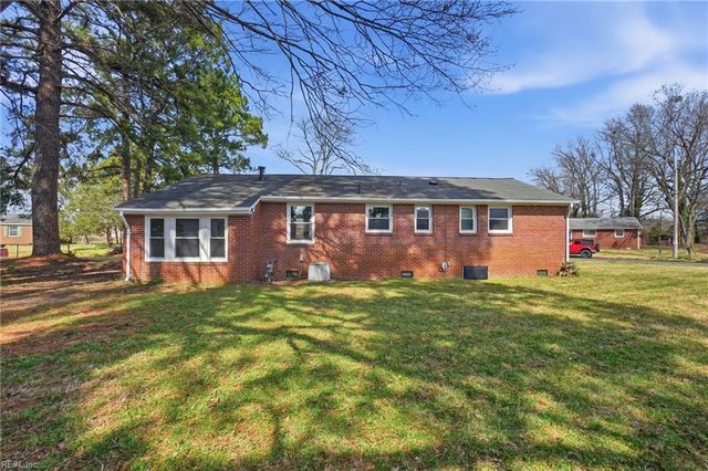 1512 Boxwood DR, Chesapeake, VA 23323