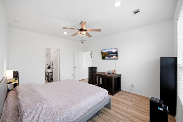 5231 Pine Pass Drive, Rosenberg, TX 77469