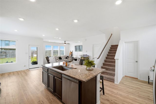 5231 Pine Pass Drive, Rosenberg, TX 77469