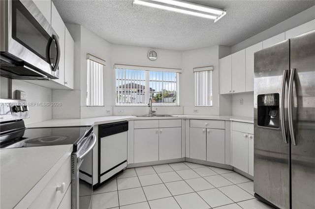 14156 SW 163rd Ter, Miami, FL 33177
