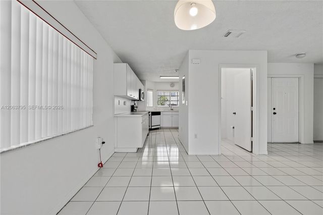 14156 SW 163rd Ter, Miami, FL 33177