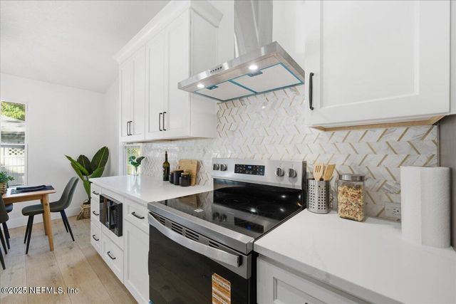 3295 TINYA Court, Jacksonville, FL 32226