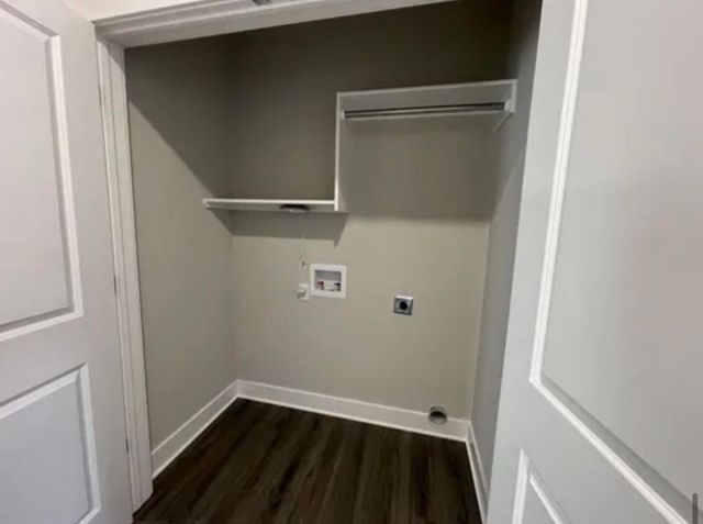 5218 N Honeylocust Circle, Bel Aire, KS 67226