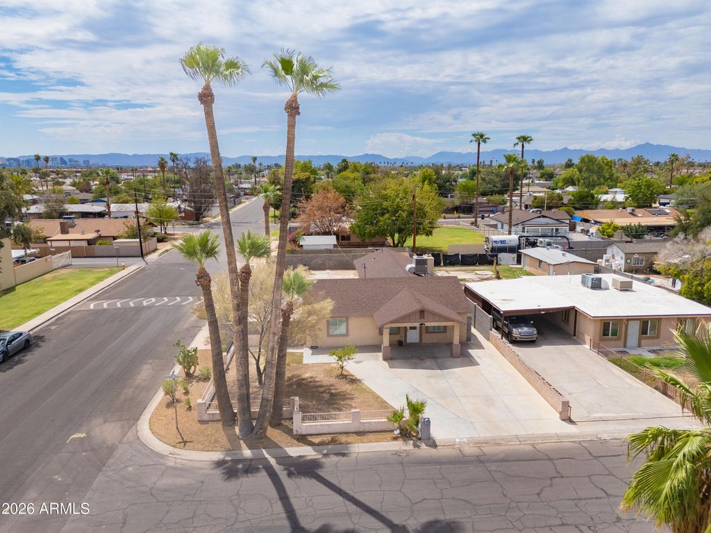 2101 W COOLIDGE Street, Phoenix, AZ 85015 — exterior