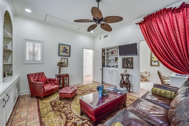 2011 Canongate Drive, Houston, TX 77056