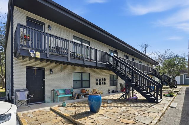 201 S Kansas Avenue C, League City, TX 77573