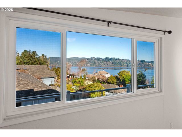 451 SIMPSON, North Bend, OR 97459