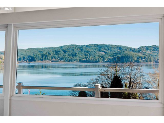 451 SIMPSON, North Bend, OR 97459