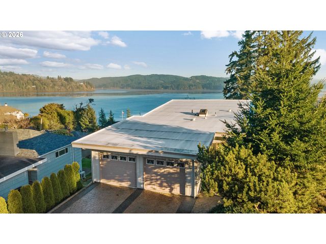 451 SIMPSON, North Bend, OR 97459